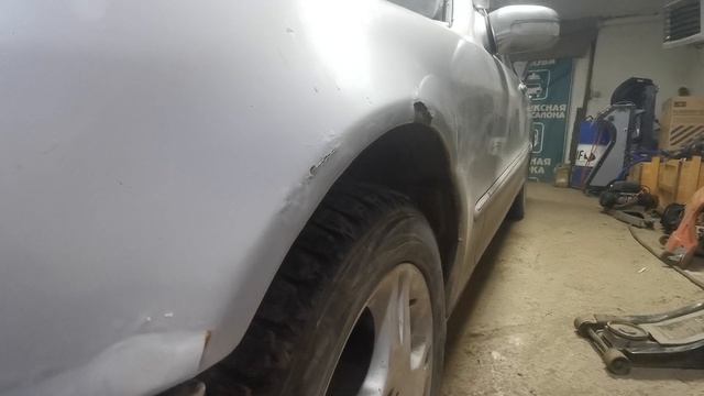 Продаётся Mercedes S500L Не бит не крашен... Ездила белочка. смотреть онлайн