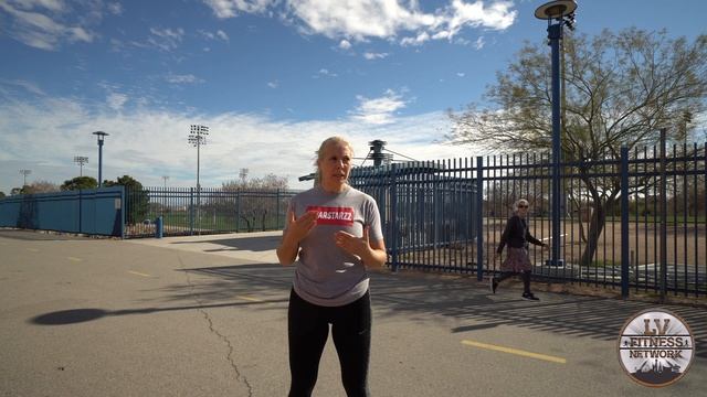 Personal Trainer and Salsa Dancer Teacher смотреть онлайн