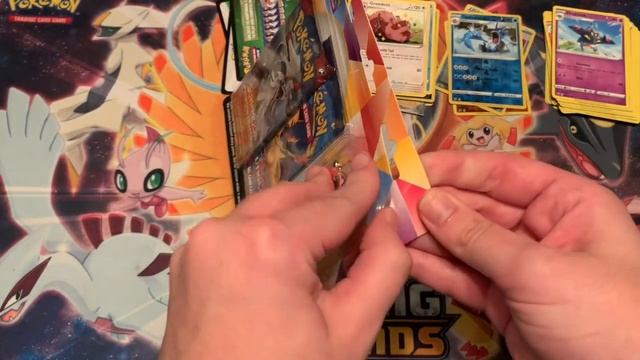 Opening Garbage Poekmon Licensed Products with Keira! смотреть онлайн