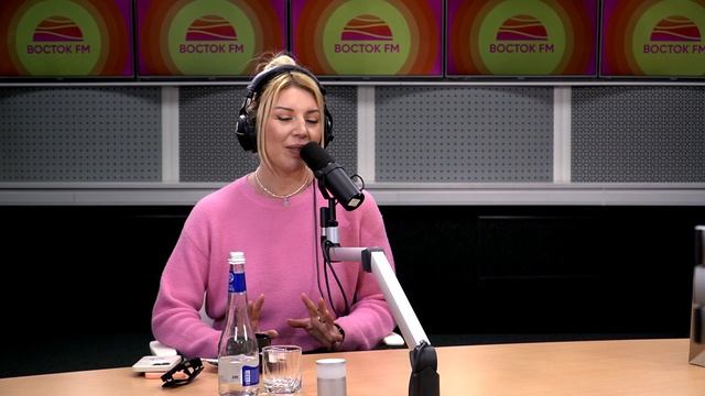 POLINA о новом треке, осетинских корнях и флирте с ДиКаприо | «Восточный экспресс» смотреть онлайн