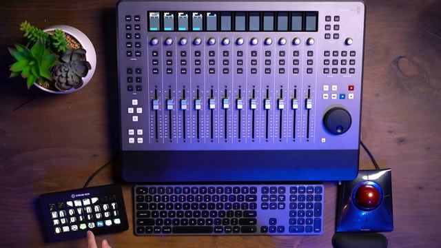 Blackmagic Design's Fairlight Desktop Console | AUDIO EDITING IN DAVINCI RESOLVE смотреть онлайн