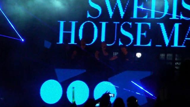 Save the World - Swedish House Mafia LIVE @ Future Music Festival 2012 Perth смотреть онлайн