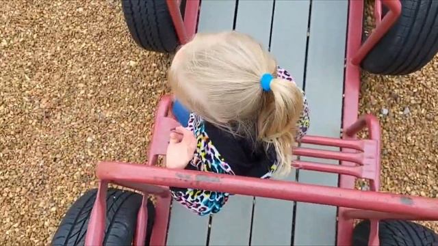 Feron at the Park with her Big Brothers! смотреть онлайн