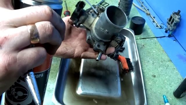 Чистка механической дроссельной заслонки Toyota Probox 1 NZ смотреть онлайн