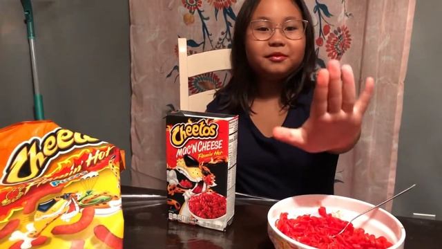 Trying Out a New Cheetos Mac N’ Cheese смотреть онлайн