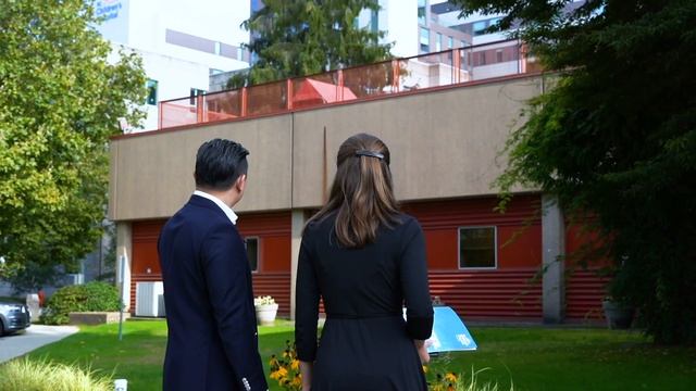 Dan Lok Gives Back To Community With Donation To BC Children’s Hospital смотреть онлайн
