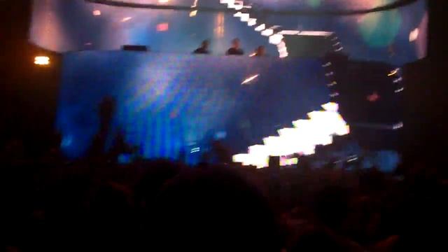 Swedish House Mafia - Don't You Worry Child - Barclays Center 3/3/13 смотреть онлайн