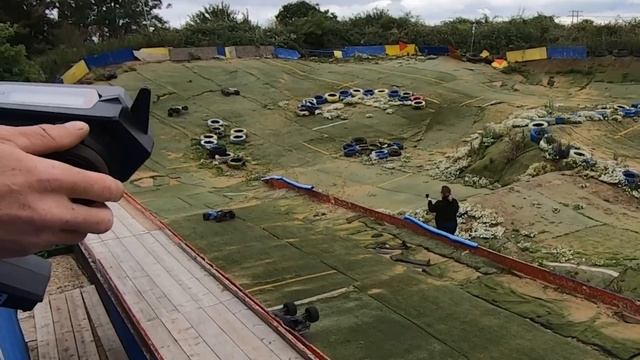 Giant $1150 RC Car Extreme TESTING - Arrma Kraton 8s смотреть онлайн