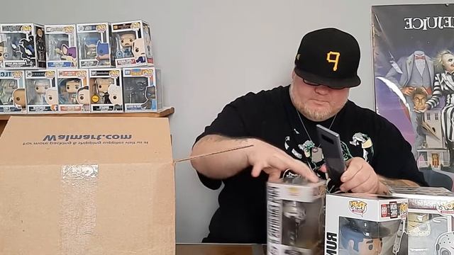 opening a Amazon 6 pack funko pop mystery box I paid 40 dollars for смотреть онлайн