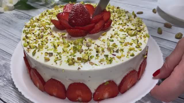 КЛУБНИЧНЫЙ ТОРТ Без сливок!!! Простой рецепт торта на праздник. смотреть онлайн