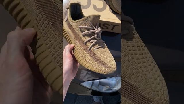 Adidas YEEZY BOOST 350 V2 EARTH смотреть онлайн