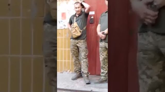 Охорона пидъезду, як в самой Европи!. смотреть онлайн