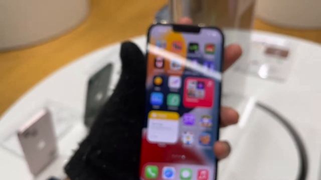 First Look Iphone 13 Pro Max Green Color смотреть онлайн