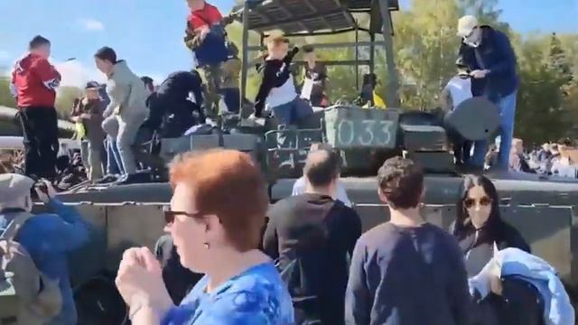 tank "Alyosha" was shown on the Day of the tanker. танк «Алёша» показали в День танкиста. смотреть онлайн