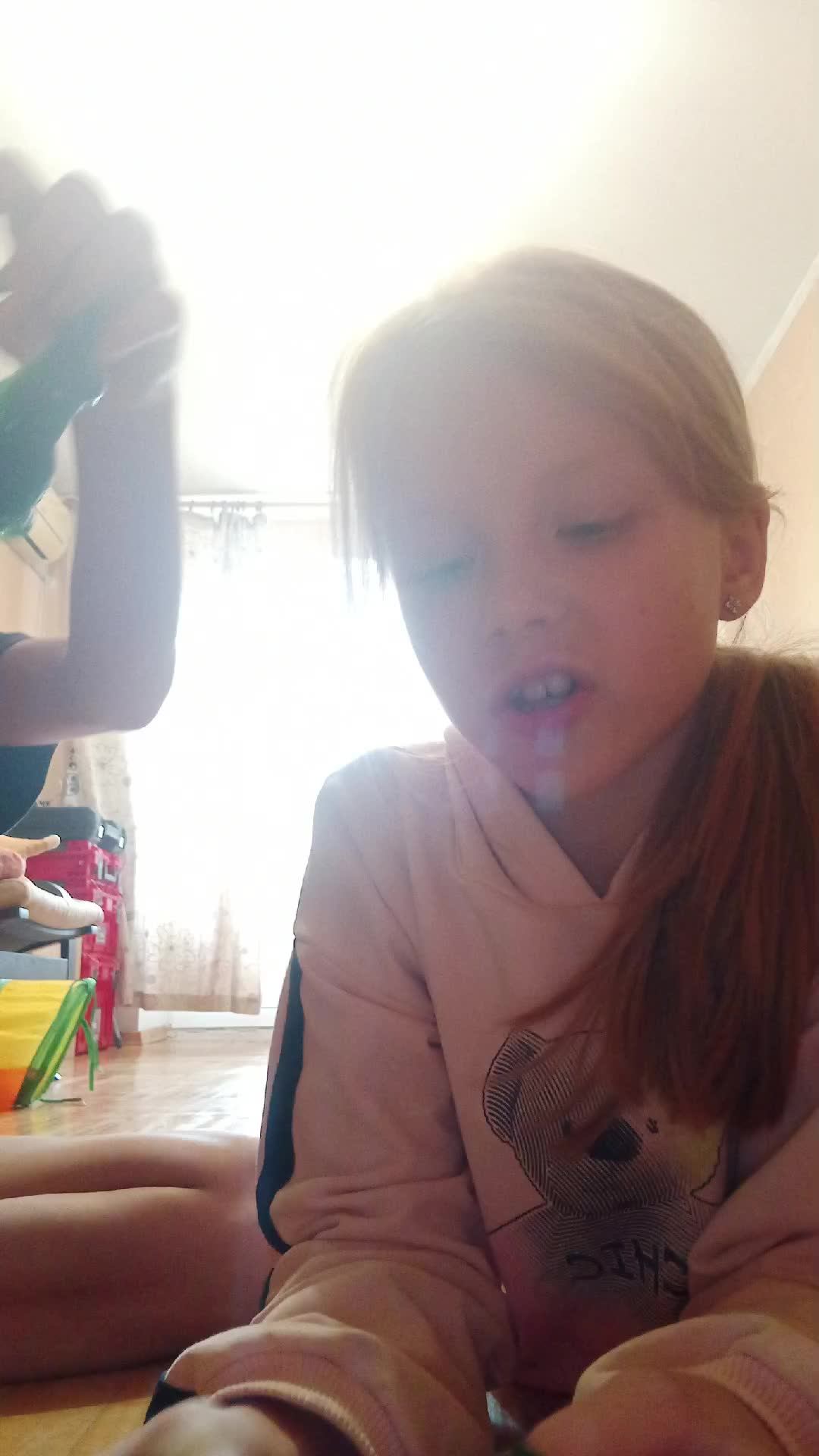 снимаю с сестрой смотреть онлайн