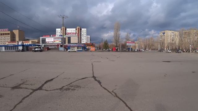 Прогулка по ул. Комарова г. Балаково. смотреть онлайн