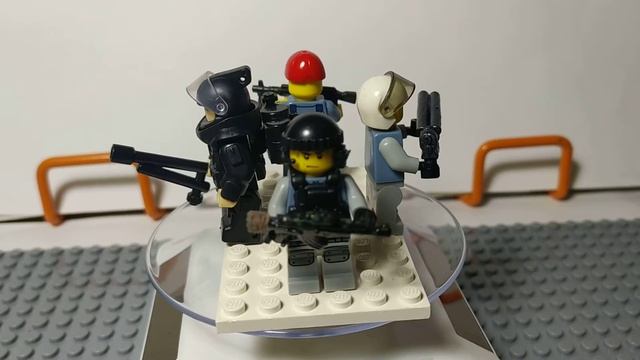 Lego Креативщина #43 Жилая станция Метро 2033 смотреть онлайн