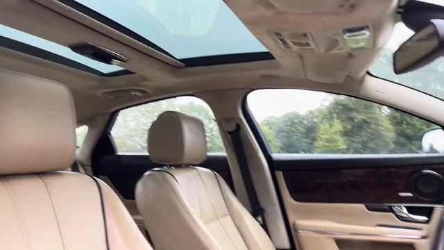 Jaguar XJ D V6 PORTFOLIO 2011 смотреть онлайн