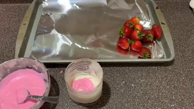 Breast Cancer Awareness Month Treats | Letter box treats смотреть онлайн