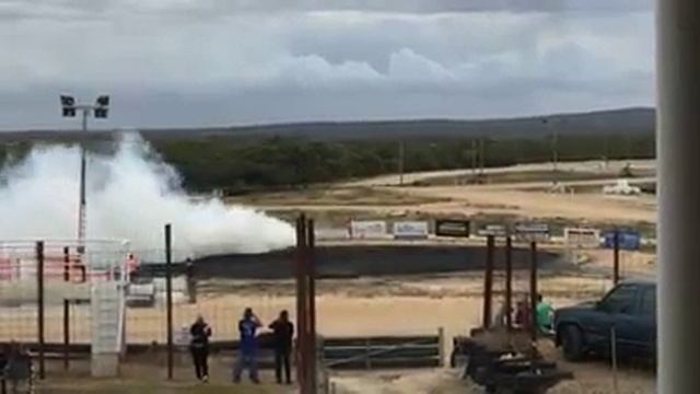 Port Lincoln burnouts 30th April 2016 Dennis males in (Blow me) смотреть онлайн