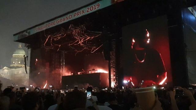 F1 2019 Singapore Grand Prix - Swedish House Mafia - Don't you worry child - Live Performance - 4k смотреть онлайн