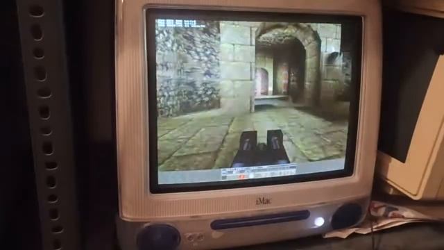 Quake on my iMac G3 смотреть онлайн