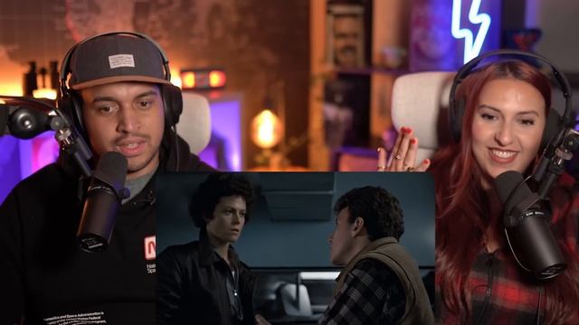 ALIENS (1986) MOVIE REACTION - THIS IS HOW YOU DO A SEQUEL! - First Time Watching - Review смотреть онлайн