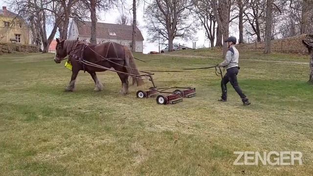 Slow Mow: One Horsepower Lawn Mower Is Just The Jobby смотреть онлайн