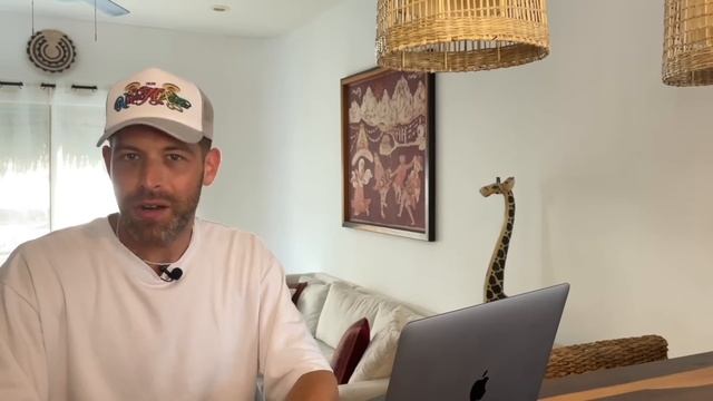 Were Chris and Nick Sturniolo too HARD on Matt? Communication Coach Reacts! смотреть онлайн