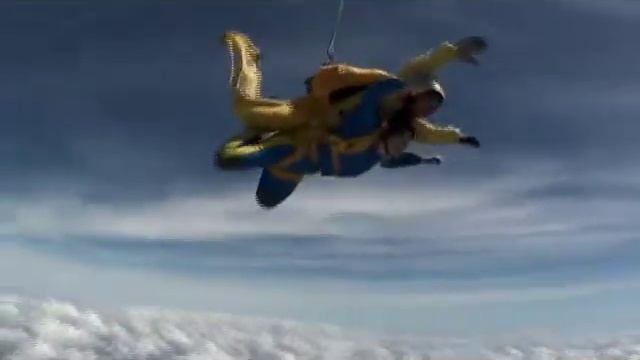 Sky Dive Remix (Bird of Prey) смотреть онлайн
