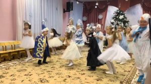 Общий танец на Новый год.ПОДГОТОВИТЕЛЬНАЯ ГРУППА