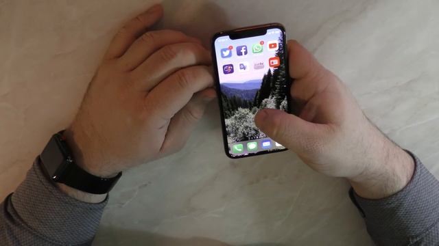 Apple iPhone Xs - Hands-On-Video [4K|50p] смотреть онлайн