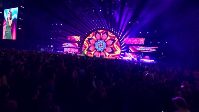 Зара – Безумная | Звёзды Востока 2023 смотреть онлайн