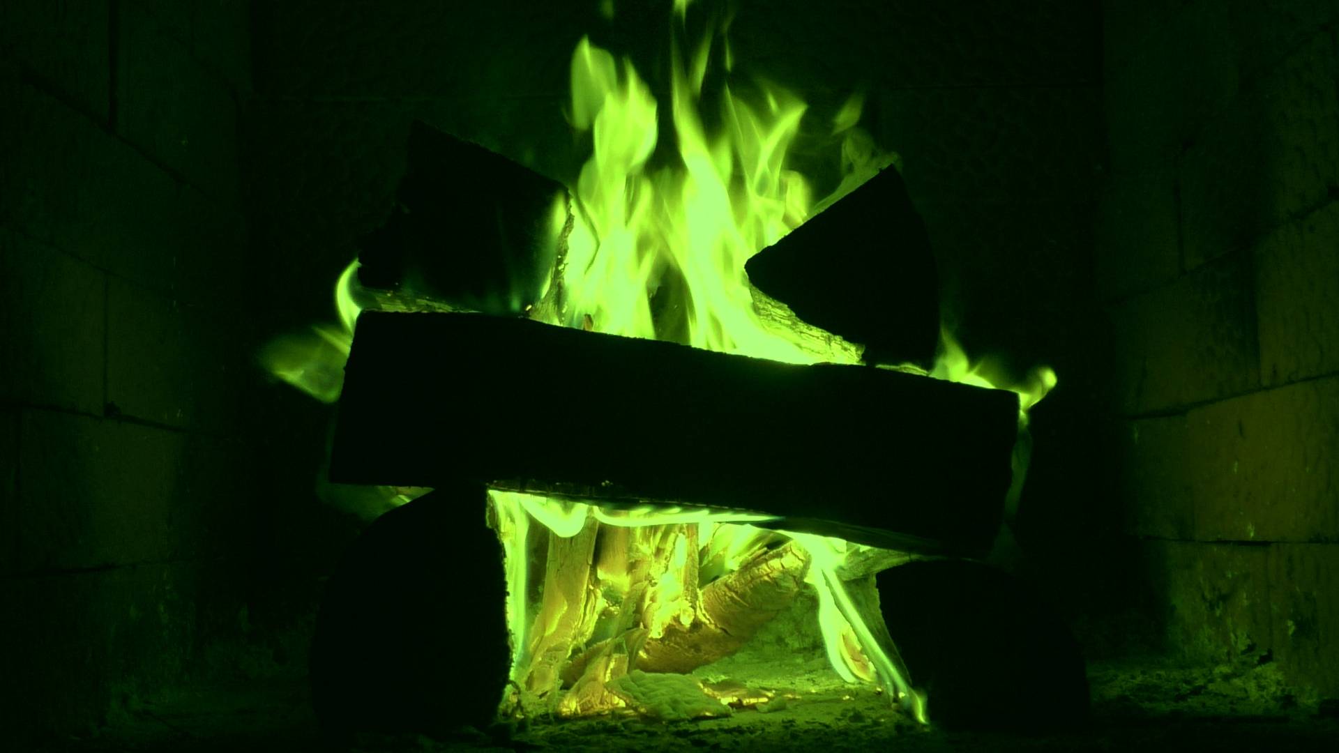 Камин для телевизора и монитора. Зелёный огонь. 3 часа