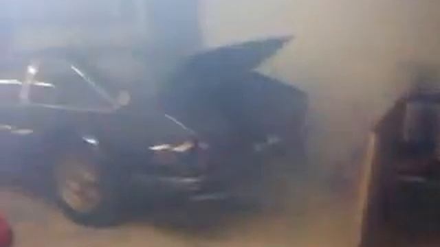 Lamborghini Jarama smoke show смотреть онлайн