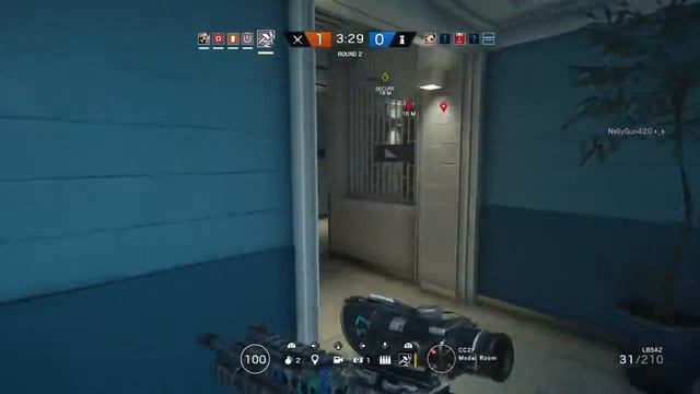 Tom Clancy's Rainbow Six® Siege Little Carry HERE And THERE смотреть онлайн