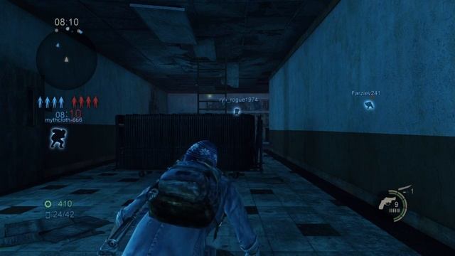 The Last of Us™ Онлайн Multiplayer вылазка за припасами на корточках за спину смотреть онлайн