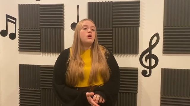 Turning Page (cover) 🤍 смотреть онлайн