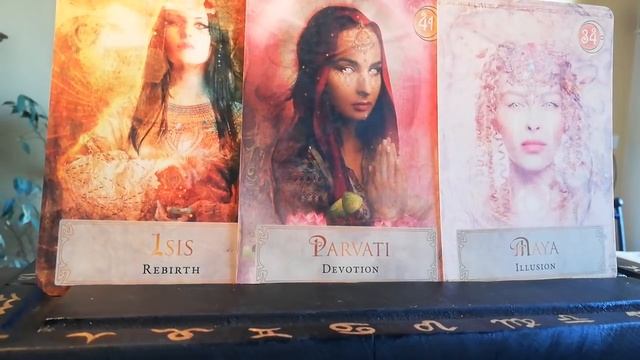 Pick A Card - LOVE Why Are They Attracted To You? 💖🌸