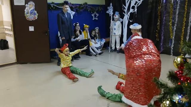Петрушки - забавная игра смотреть онлайн