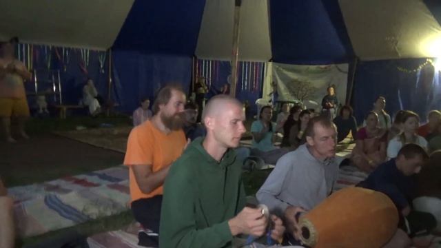 Творческий вечер Хари-киртана Ранганатха даса. Фестиваль "СЕМЬЯ ПРАБХУПАДЫ" 31.07.2021. Нрисимха смотреть онлайн