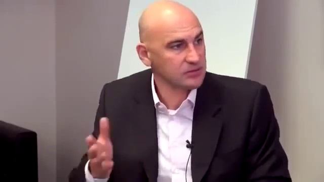 Тренинг по лидерству. Радислав Гандапас смотреть онлайн