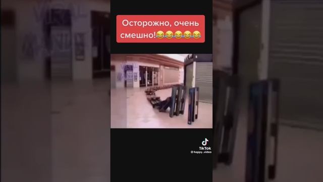 Осторожно очень смешно!😂😂😂🤣🤣🤣 #standoff #gaming #веля #приколы #стандофф #freefire #тиктак смотреть онлайн
