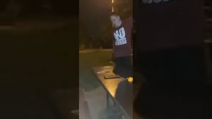 Сашу бьют по жопе (больно)