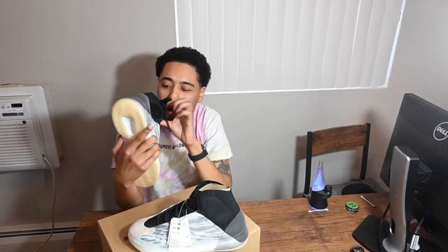 Yeezy Quantium QNTM Basketball (Unboxing) смотреть онлайн