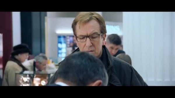 Service & Operational Excellence (Rowan Atkinson as Rufus, Gift Wrapping Scene, Love Actually)