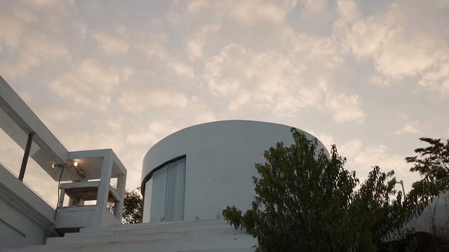 Ретрит на Бали. Часть 3: Вдохни энергию вулкана, тибетские чаши на озере, гвозди на закате смотреть онлайн