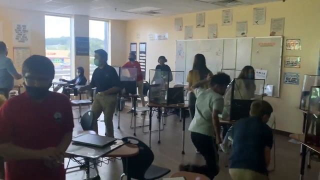 Last Week of School Chocolate Dance Party смотреть онлайн