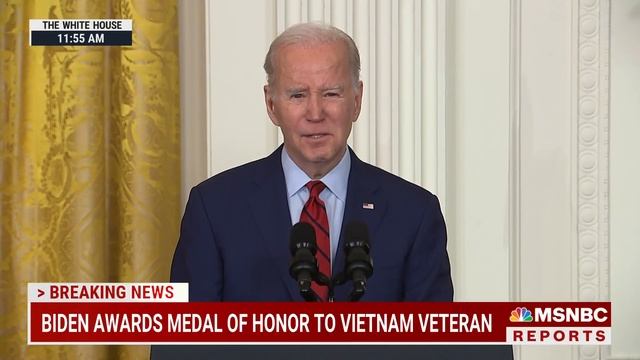 Biden awards Medal of Honor to Vietnam War veteran Col. Paris Davis смотреть онлайн