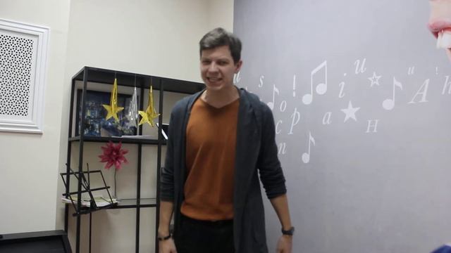 Артём Павлович, педагог по ораторскому искусству смотреть онлайн